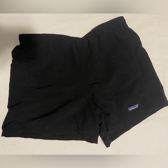 Patagonia Baggies Women's Black Shorts 5 inch - Picture 3 of 5